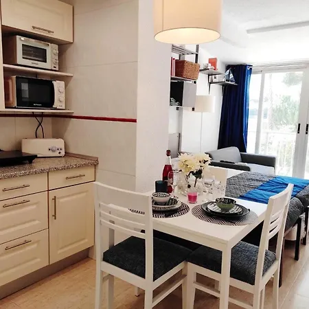 Estudio Reformado Cerca De La Playa Ac Wi-fi Neftlix Acepta Mascotas Casa vacanze Calpe