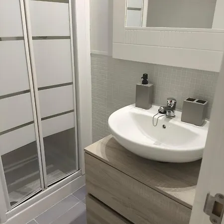 By Interhome 別荘 カルプ