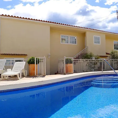 By Interhome 別荘 カルプ